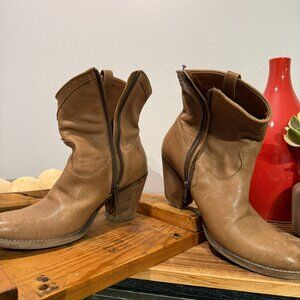 Ariat Genuine Leather Cowboy Booties 7B | Western Ankle Boots